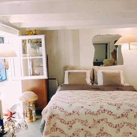 Paris Authentic House Metro 14 Station Hopital Bicetre, Rer B Gentilly Rum i privatbostad *