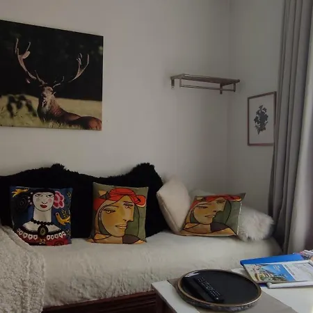 בית אירוח Paris Authentic House Metro 14 Station Hopital Bicetre, Rer B Gentilly *