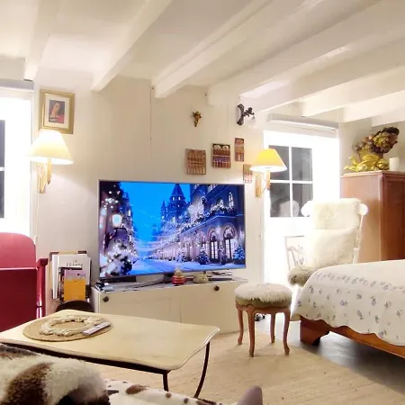 Paris Authentic House Metro Line 14 Station Hopital Bicetre, Rer B Gentilly Проживание в семье