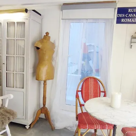 Paris Authentic House Metro Line 14 Station Hopital Bicetre, Rer B Gentilly Проживание в семье Ле-Кримлен-Бисетр