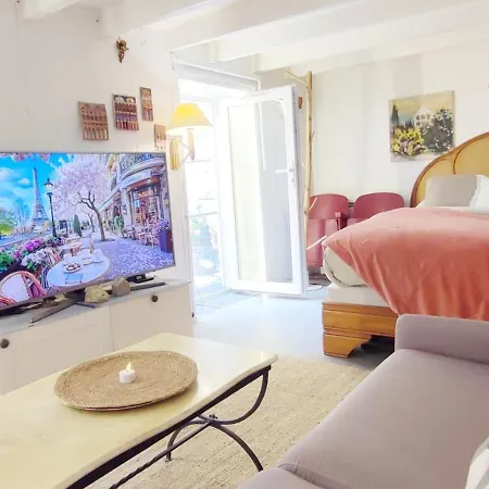 Paris Authentic House Metro Line 14 Station Hopital Bicetre, Rer B Gentilly Accommodatie bij particulieren *